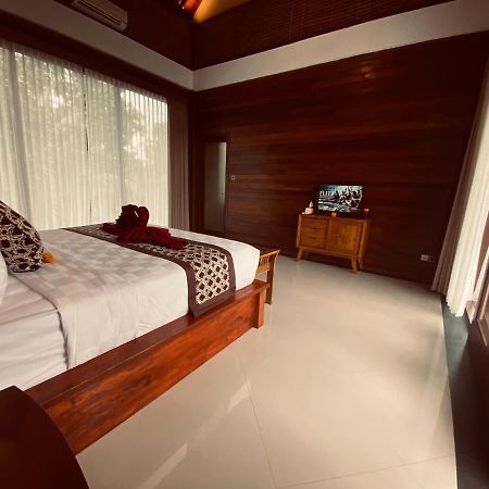Nirankara Ubud Villa Esterno foto