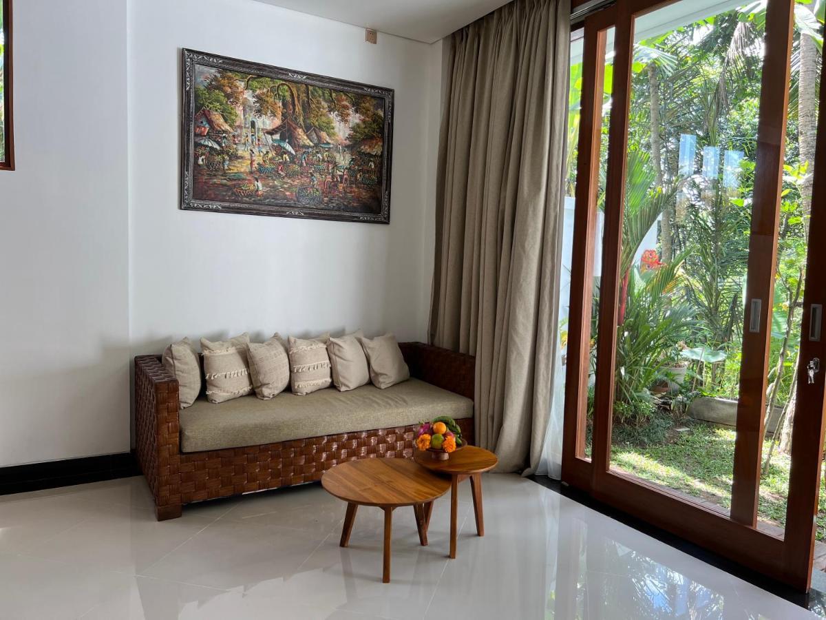 Nirankara Ubud Villa Esterno foto